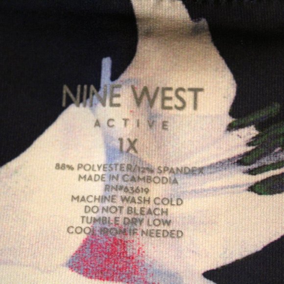 Nine West Active Blue Floral Leggings Size 1X - Picture 11 of 11